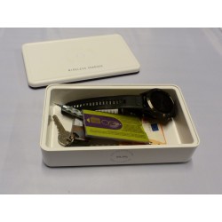 Boitier de stérilisation UV pour smartphones et accessoires